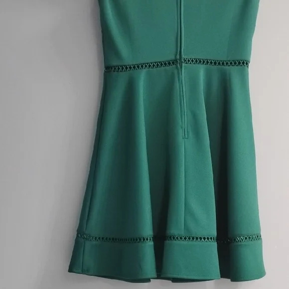 💚 Francesca's Collections Forest Green Fit-and-Flare Midi Dress Size XS - Picture 6 of 6